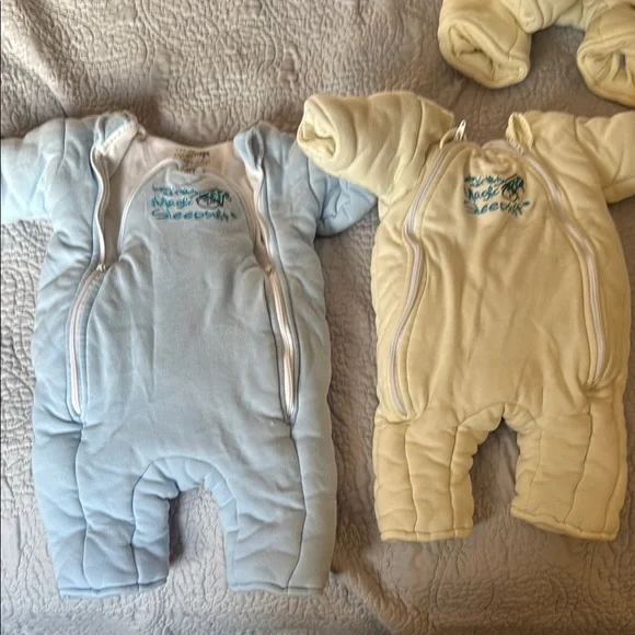 Baby Merlin sleepsuit - Picture 1 of 5
